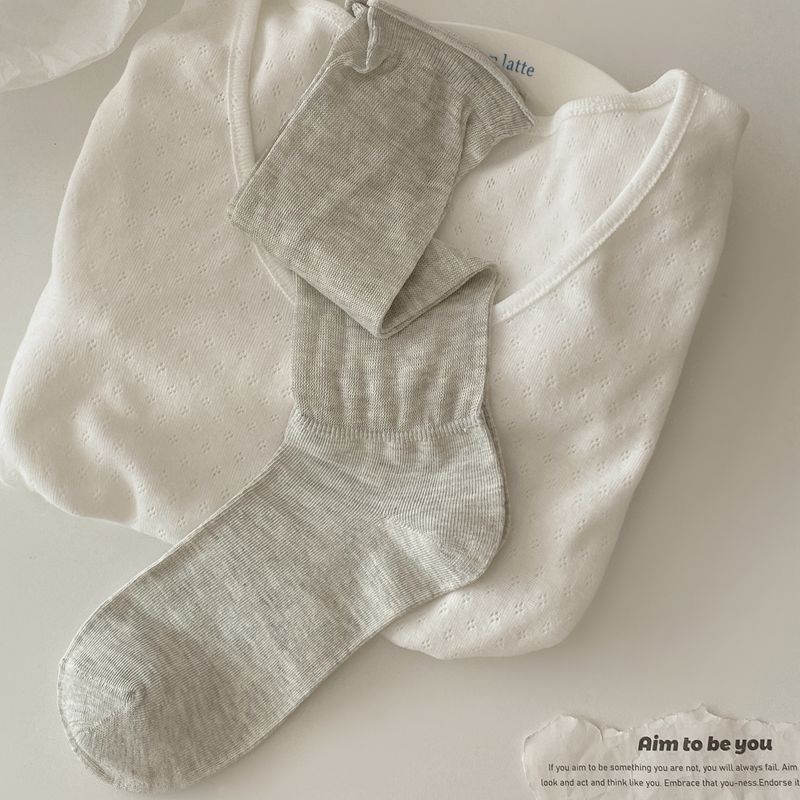 Women's Cotton Mid-Calf Solid Casual Socks